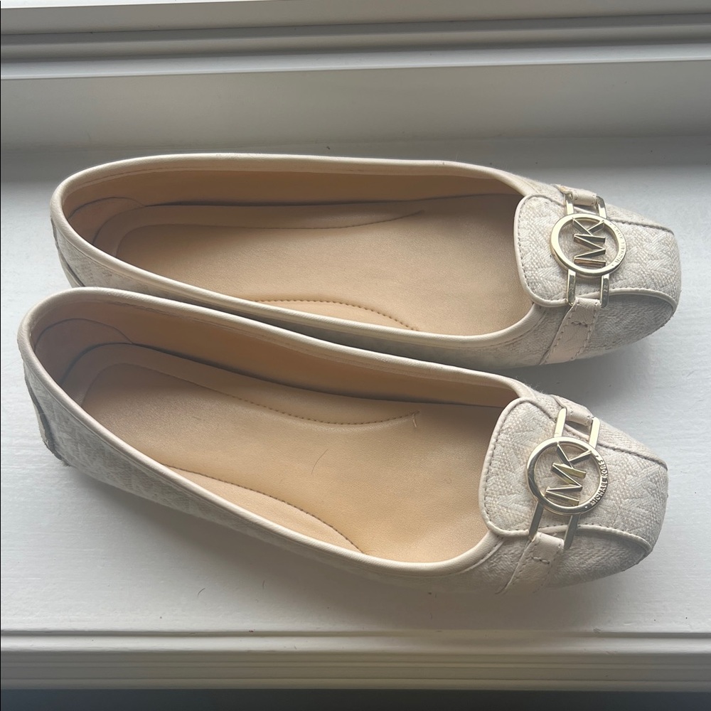 Michael Kors Beige Loafers with Gold Accent